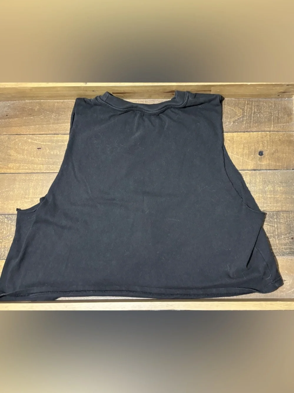 Spiritual Gangster women’s Find Joy black crop muscle/tank shirt, large - Picture 3 of 4